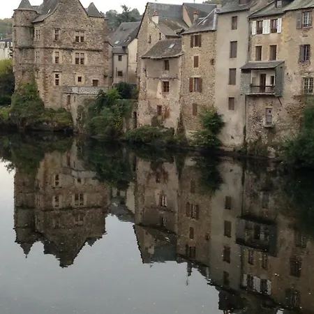 Aux Berges Du Panzió
