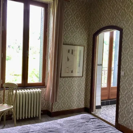 Aux Berges Du Bed & Breakfast *