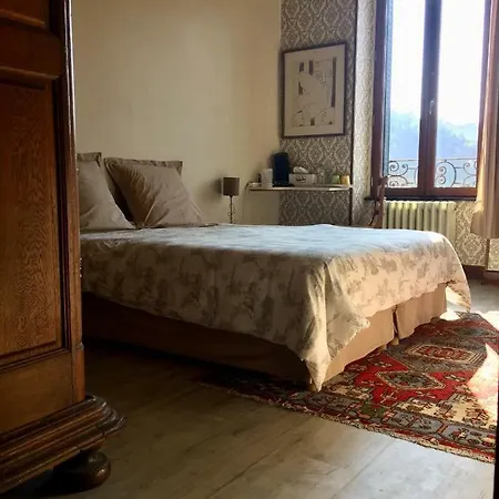 Aux Berges Du Bed & Breakfast