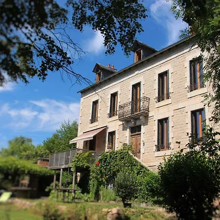 Aux Berges Du *